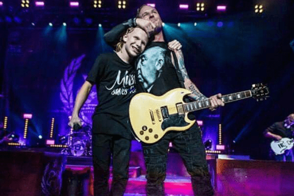 Griffin Taylor Performing with his dad Corey Taylor.