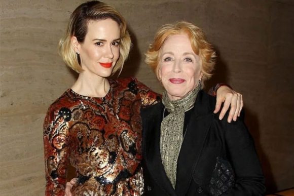 Sarah Paulson and Holland Taylor are Girlfriends. Dating But 32 Years ...