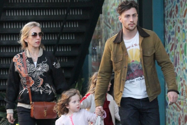 Sam Taylor-Johnson with her daughter and husband going for a shopping