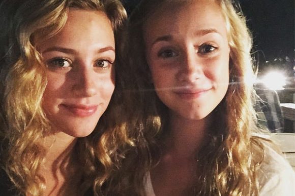 Lili Reinhart and sister | Ecelebritymirror