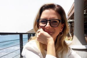 Meet Sydney Davis – Photos of Billy Bush’s Wife and Mother of Three