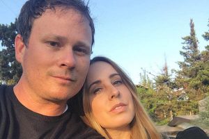 Jennifer DeLonge - Tom DeLonge's Wife And His Baby Mama | eCelebrityMirror