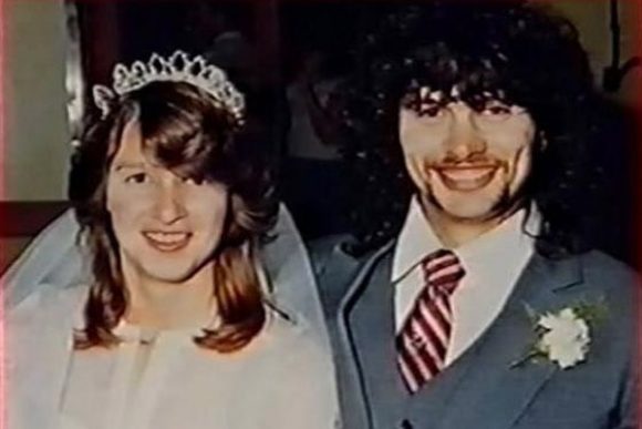 Where Is Kevin Smiths Wife Suzanne Smith? Married From 1986 Till Kevin ... image