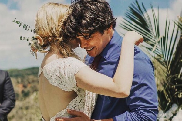 Behind the loving relationship of actor Bob Morley and actress Eliza Taylor