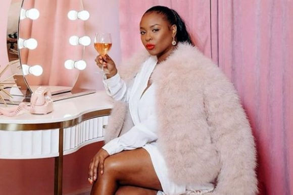 Torrei Hart Net Worth - How Much Did She Receive In Divorce Settlement