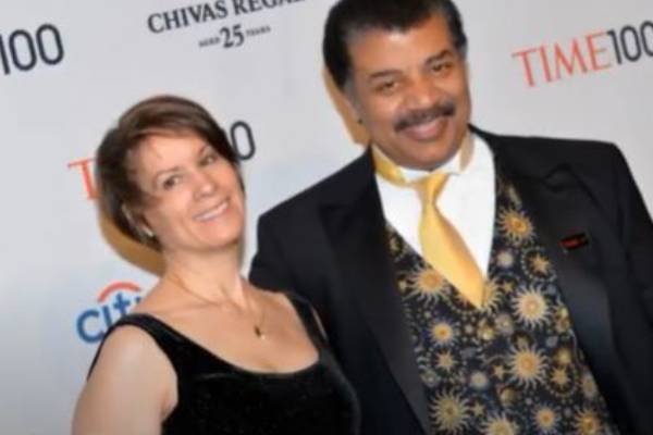 Neil deGrasse Tyson Net Worth - Look At His Multiple Income And Earning Sources