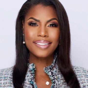 Omarosa Net Worth – Besides Writing What Are Her Other Earning Sources?