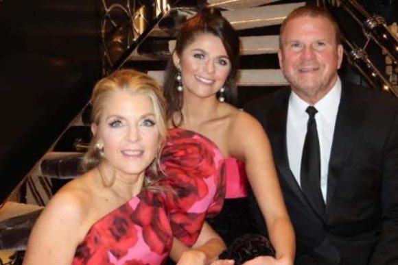 Tilman Fertitta ex wife | Ecelebritymirror