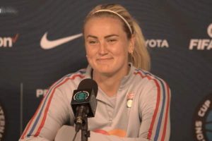 Lindsey Horan's height