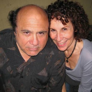Surprising Facts About Rhea Perlman’s Marriage With Danny DeVito: Separated But Wont Divorce