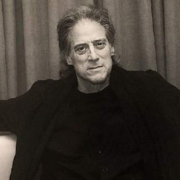 HBO Curb Your Enthusiasm Actor Richard Lewis Dies At 76!